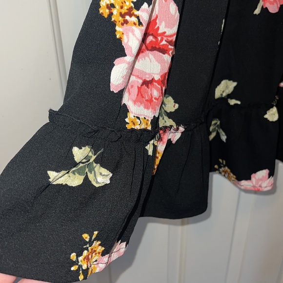 Dress - Picture 6 of 10